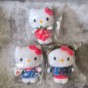 全新 HELLO KITTY X McDONALD'S 公仔