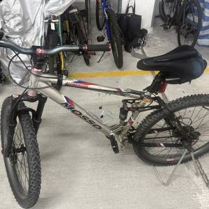 爬山單車