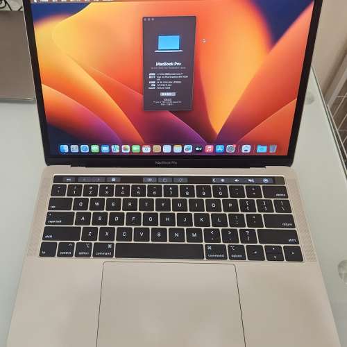 Macbook pro 13 2019 Tow Thunderbolt 3 Ports i7 1.7G/16GB/512GB Touch Bar
