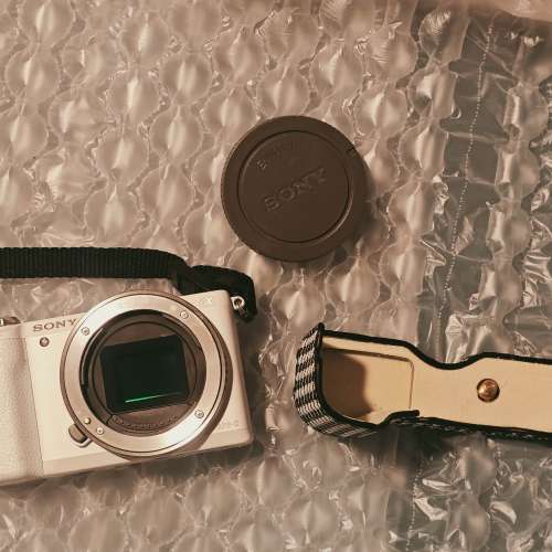 Sony A5100