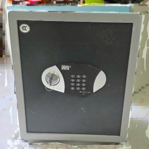 9成新夾萬 保險櫃 財箱 safe
