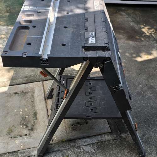 威克士Worx051工作枱兩件，1新1舊