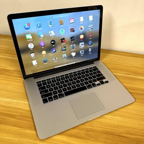 MacBook Pro 15.4 i7四核晶片 16G RAM 256G SSD 15‘’inch吋 2K螢幕mon 2013 文書...