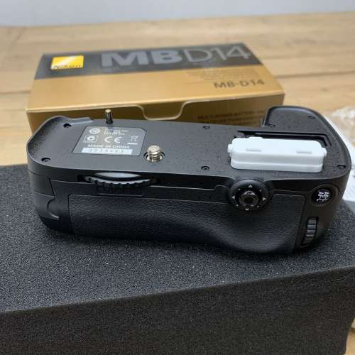 NIKON MB-D14 電池手柄套