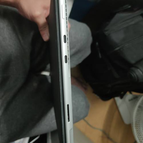 Microsoft Surface Pro 8, 90%新, 11th Gen Intel Core I7 1185G7@3.00Ghz 16GB ram