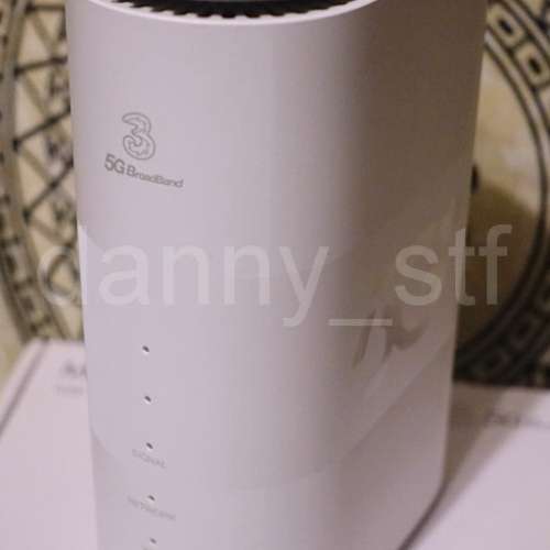 3HK 3香港 ZTE出品 5G CPE AX3000 WiFi 6 Sim Router MC888 (只合3HK網絡供應商使用)