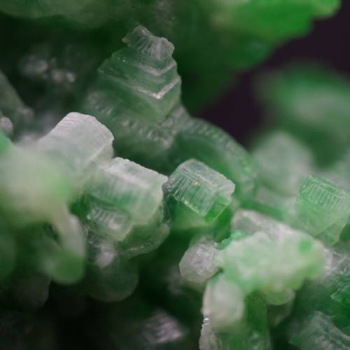 精品翡翠雕刻_ 菩提煙村