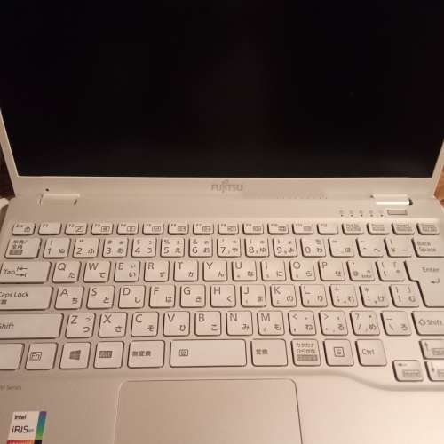 富士通 Fujitsu 全新超輕簿notebook