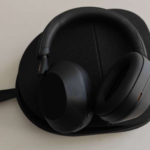 Sony WH-1000XM5