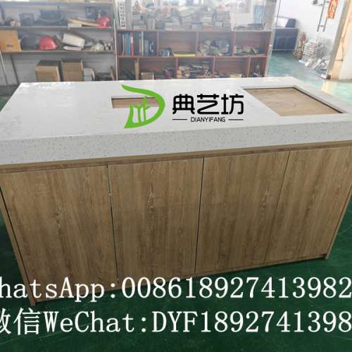 餐廳茶水櫃定制，帶鎖抽屜儲物櫃，燈帶前台櫃，定做酒吧前台櫃子，收銀櫃相片，櫃子...