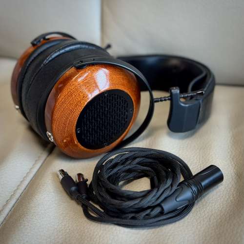 ZMF Aeolus open back headphone