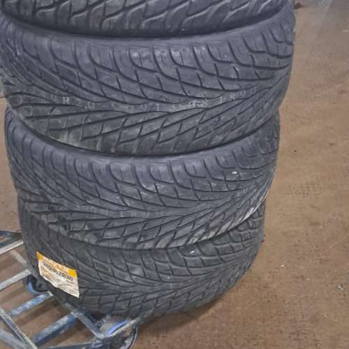 私家車車呔