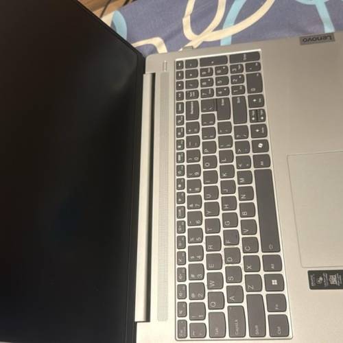 聯想IdeaPad Slim 5 16IMH9