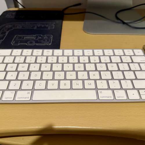 Apple iMac 21.5" 4K 2017 i5 8G Ram 1TB MHD + Radeon Pro 555 2GB