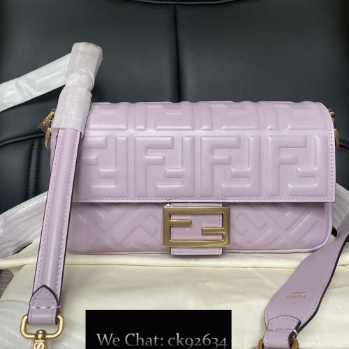 Fendi Baguette法棍包
