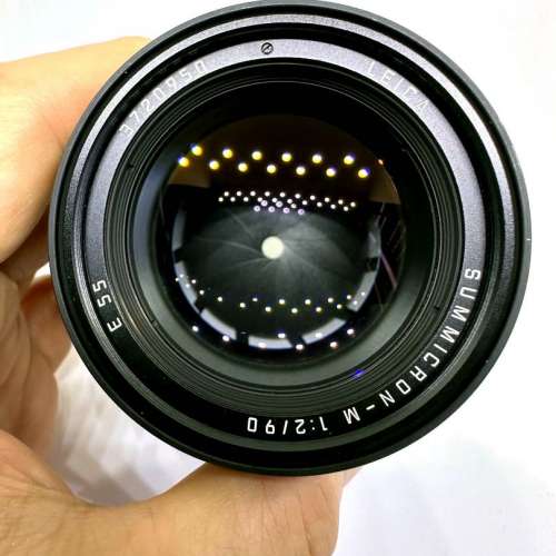 Leica Summicron-M 90mm f/2.0