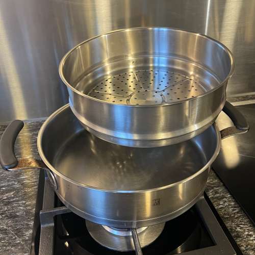 孖人牌不鏽鋼蒸煎焗鍋