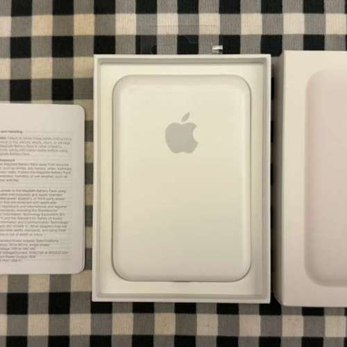 新款2022年 Apple MagSafe 外接式電池 行貨 99%新 非常少用和新淨 蘋果專門店購入$...