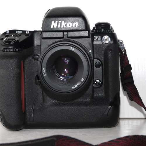 NIKON F5+50MM1.8