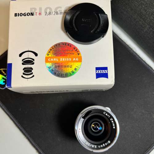 Carl Zeiss Biogon T* 28mm f2.8 leica m mount