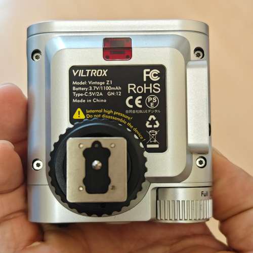 平售99%新 Viltrox Vintage Z1 復古閃燈
