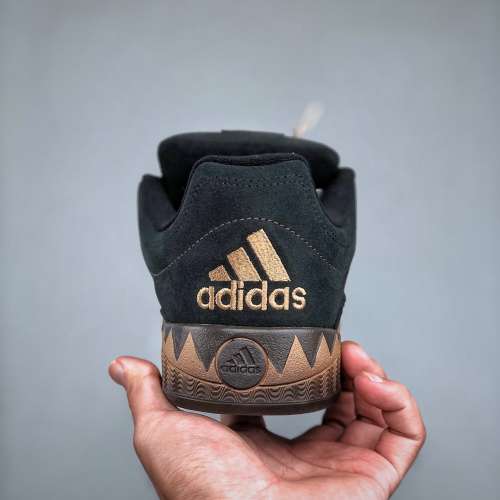 Adidas Adimatic Low 馬蒂奇系列低幫 復古鯊魚麪包鞋運動休閒滑板板鞋 size：36-45