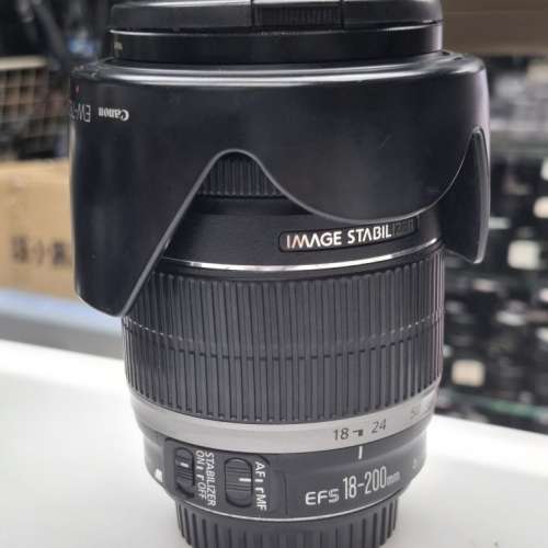 CANON EF-S 18-200MM F3.5-5.6 IS