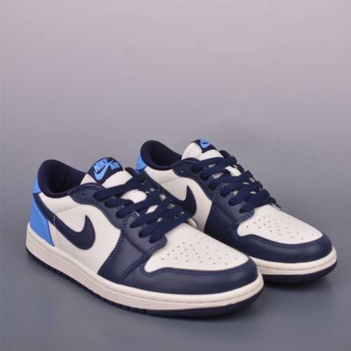 Air Jordan 1 Low 黑白藍 低幫休閒板鞋👏 size：40 40.5 41 42 42.5 43 44 44.5 45...