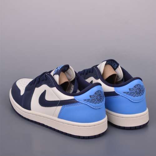 Air Jordan 1 Low 黑白藍 低幫休閒板鞋👏 size：40 40.5 41 42 42.5 43 44 44.5 45...