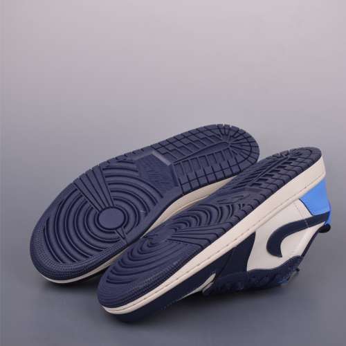 Air Jordan 1 Low 黑白藍 低幫休閒板鞋👏 size：40 40.5 41 42 42.5 43 44 44.5 45...