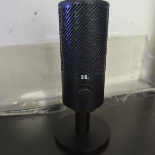 JBL Quantum Stream 麥克風