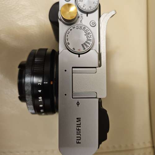 Fujifilm X-E4銀色剩機身 XF27mmF2.8 R WR鏡頭