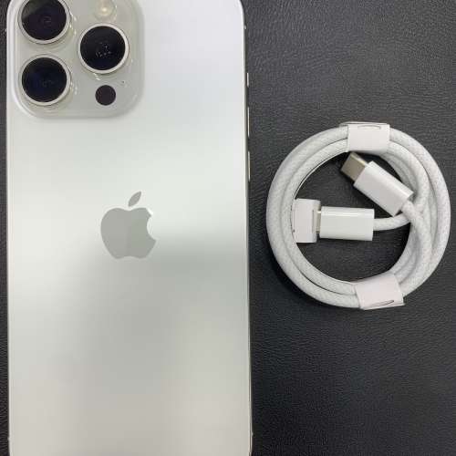 99%New iPhone 15 Pro Max 256GB 白色 Apple Care+至2025-10-27電池效能93%香港行貨...