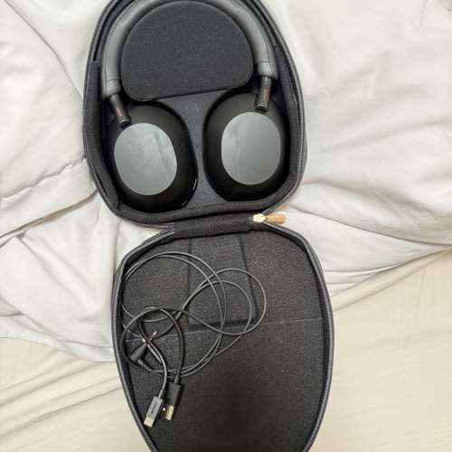 Sony WH-1000XM5