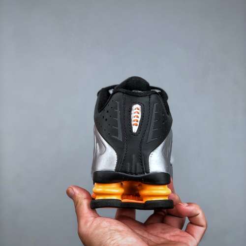 NIKE SHOX R4系列增高低幫運動休閒鞋 size：36-45