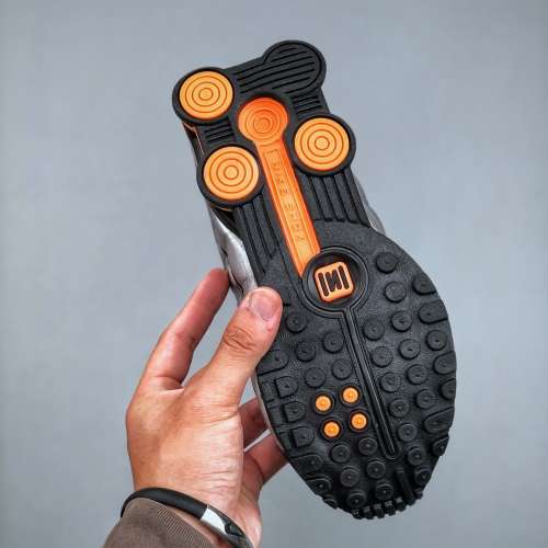 NIKE SHOX R4系列增高低幫運動休閒鞋 size：36-45