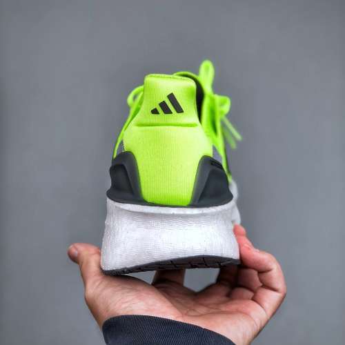 Adidas Ultraboost 5X ID8819 阿迪達斯新款休閒爆米花跑步鞋 size：39-46