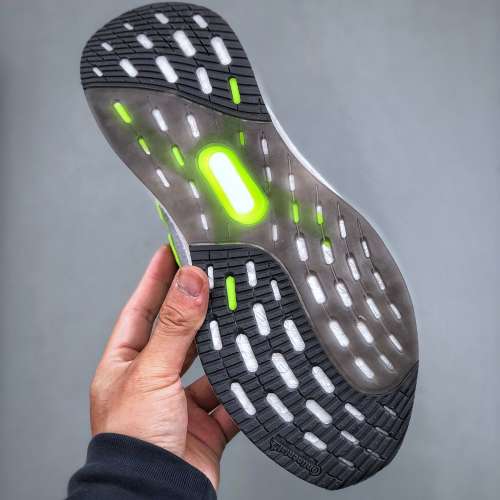 Adidas Ultraboost 5X ID8819 阿迪達斯新款休閒爆米花跑步鞋 size：39-46