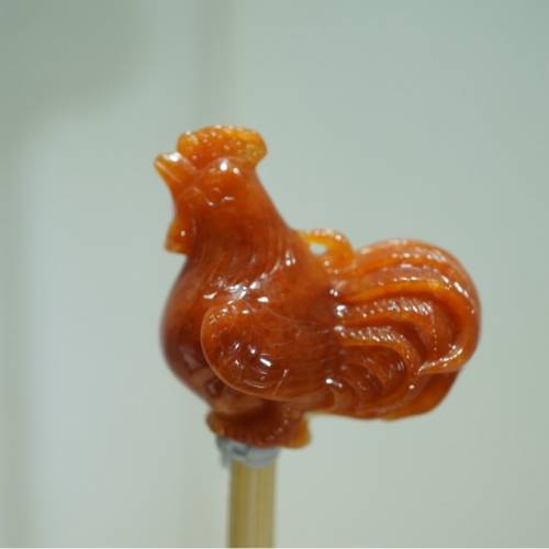 天然紅翡立體雕-彩雞