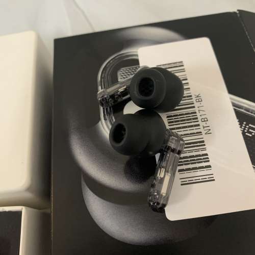 99%New Nothing Ear B171 Black