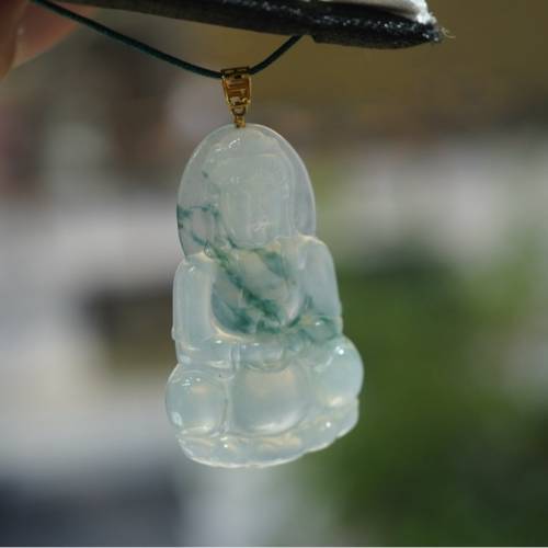 冰飄花翡翠觀音