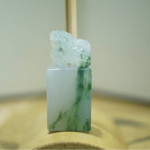 精品緬甸冰糯種翡翠印章