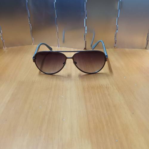 GUESS太陽眼鏡 $100