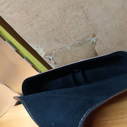 Ray-Ban真皮眼鏡盒 $20