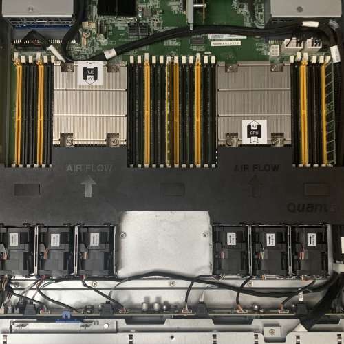 QUANTA伺服器 e5-2678v3 x2, 32G DDR4, 無harddisk, raid LSI MegaRaid 有幾部