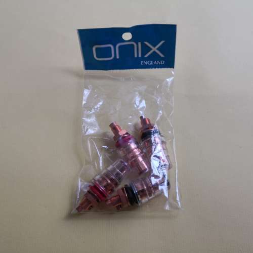 全新英國 Onlx 紫銅喇叭柱4支
