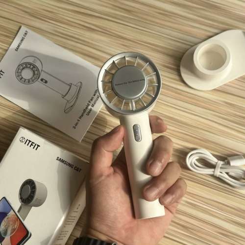 全新三星充電器 + 全新三星手提風扇 $110