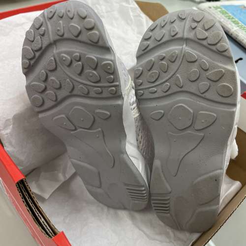 Nike女童網布休閑鞋