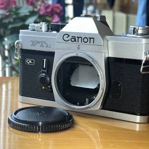 Canon FTb silver body