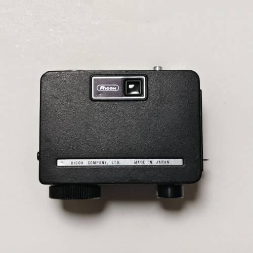 Ricoh Autohalf Y 半格菲林相機